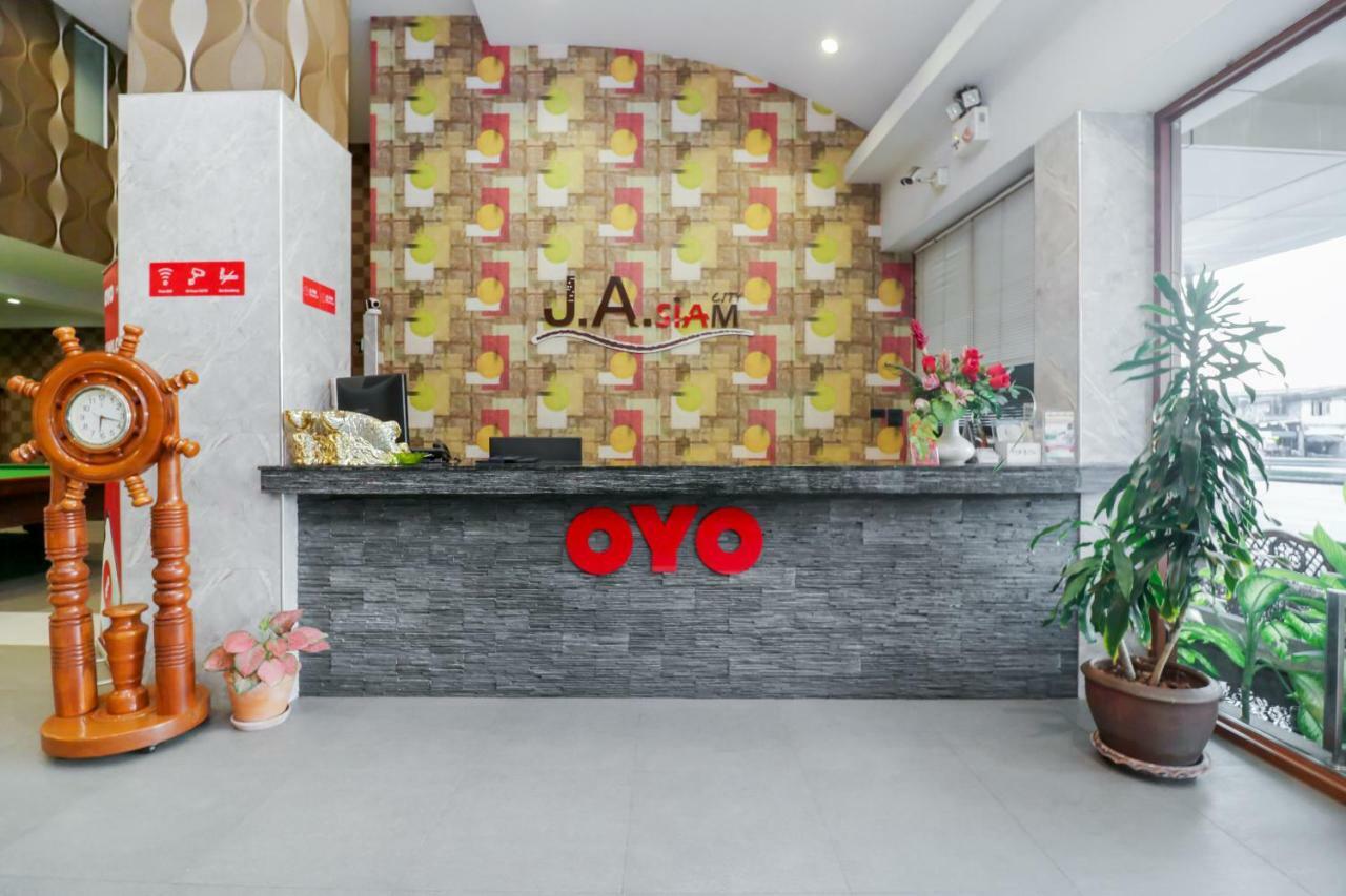 Oyo 120 Ja Siam City Near Bangkok Hospital Pattaya Exterior foto